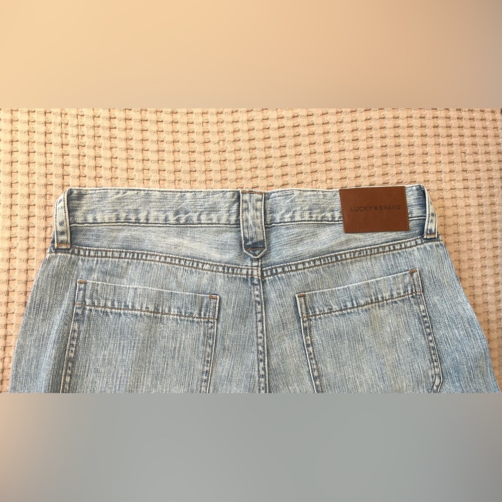 Lucky Brand Women’s Wide Leg Jeans Size 6 / 28R Light Wash Lightweight - Picture 4 of 6